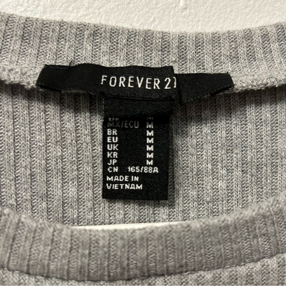 Grey cropped t-shirt - Picture 3 of 3